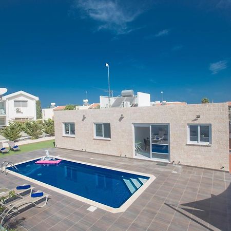 Broadway Villas Protaras Luaran gambar