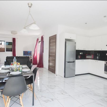 Broadway Villas Protaras Luaran gambar