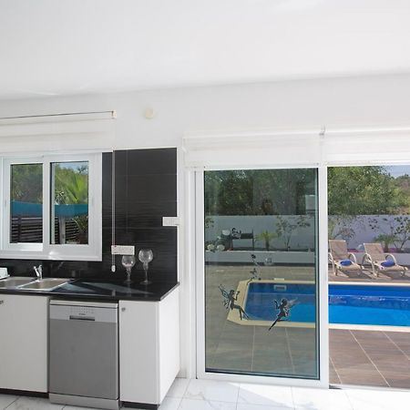 Broadway Villas Protaras Luaran gambar