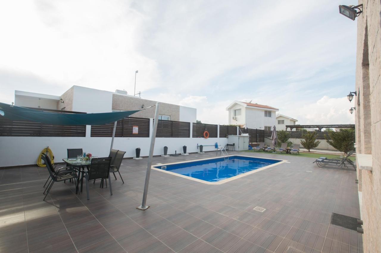 Broadway Villas Protaras Luaran gambar