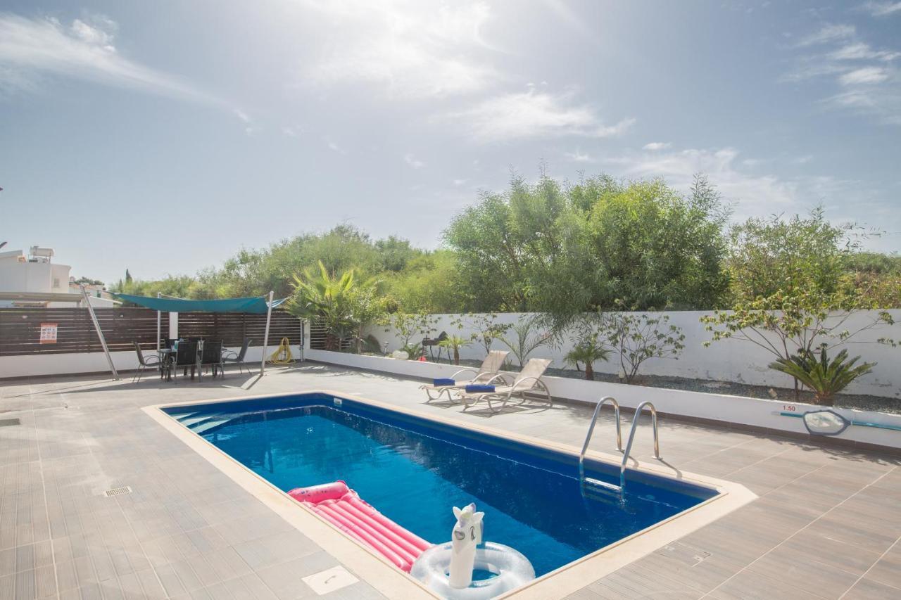Broadway Villas Protaras Luaran gambar